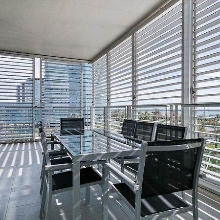 Alcam Llum Deluxe Apartment Barcelona Bagian luar foto