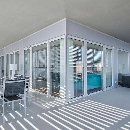 Alcam Llum Deluxe Apartment Barcelona Bagian luar foto