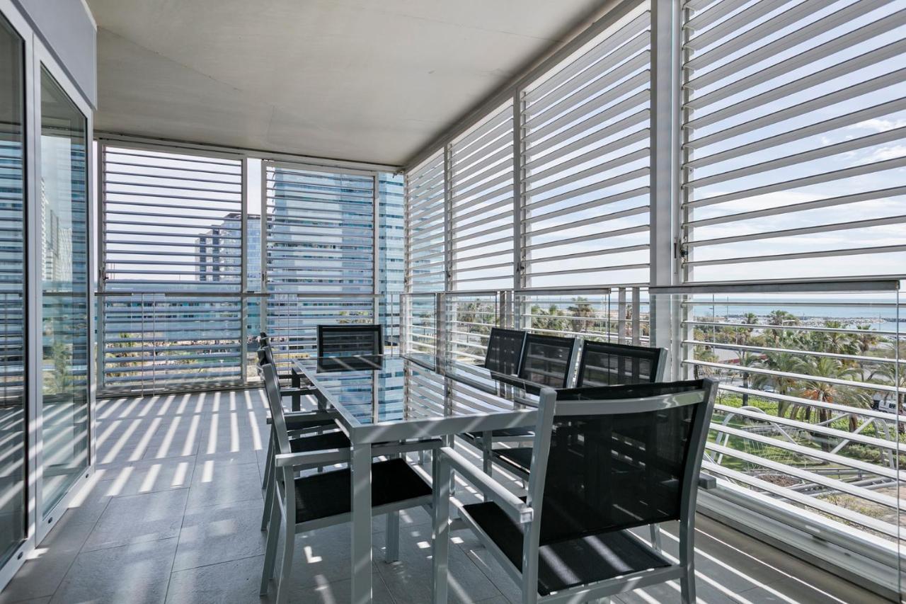 Alcam Llum Deluxe Apartment Barcelona Bagian luar foto