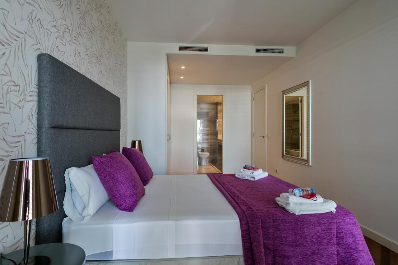 Alcam Llum Deluxe Apartment Barcelona Bagian luar foto