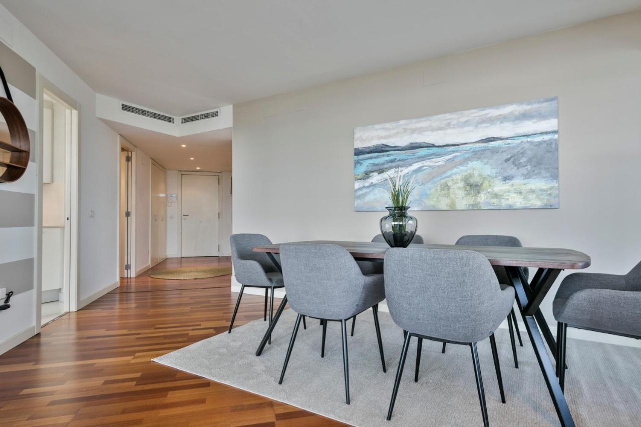 Alcam Llum Deluxe Apartment Barcelona Bagian luar foto